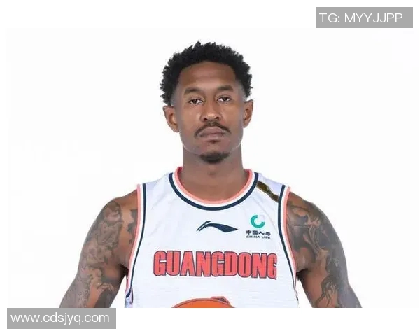 马尚布鲁克斯的篮球之路与传奇人生探秘