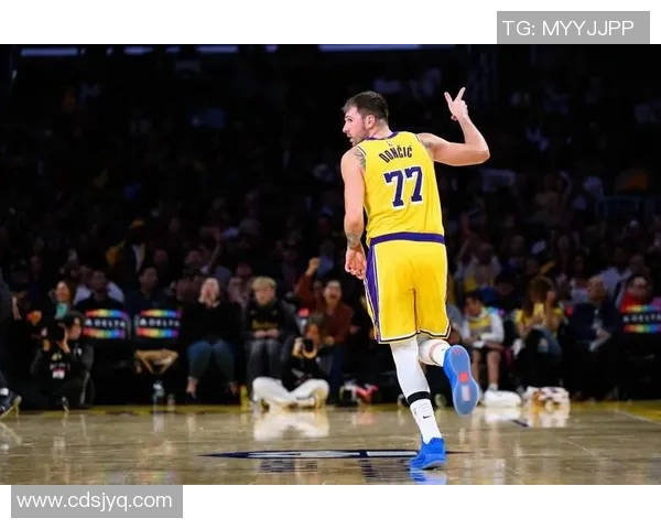 卢卡东契奇：篮球场上的天才少年与未来之星的辉煌旅程